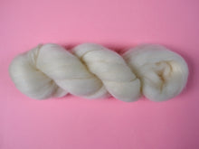 Load image into Gallery viewer, Natural Australian Merino Wool Top Roving 22 Microns